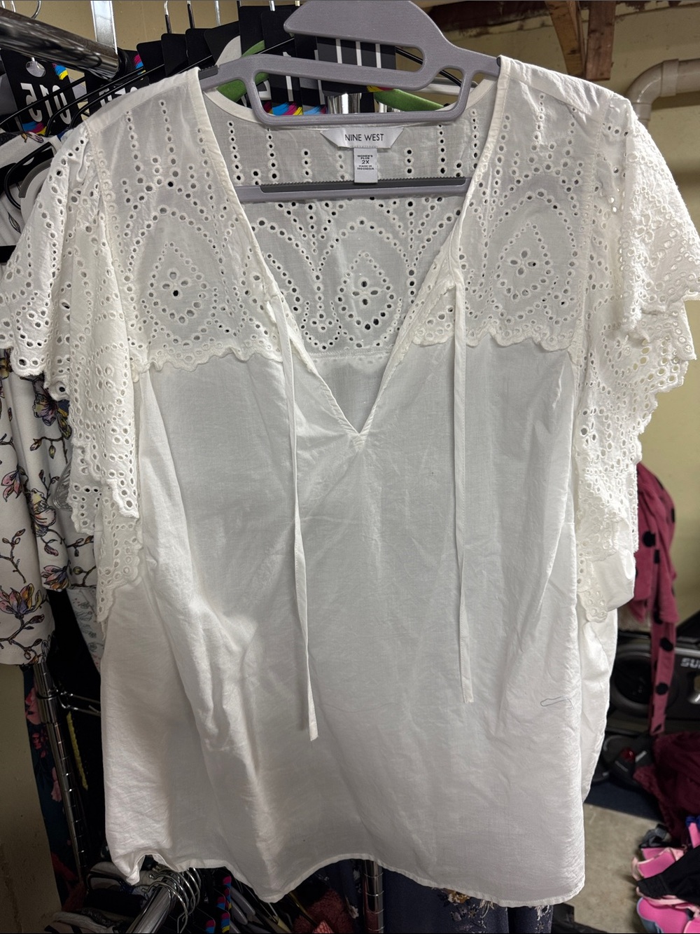 Nine West White Eyelet Tie-Front V-Neck Flutter Sleeve Top